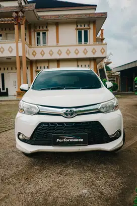 TOYOTA AVANZA VELOZ [2015]