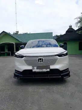 Di jual Honda HRV putih 2023