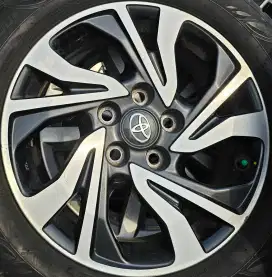 Velg Innova Reborn Facelift R16 PCD5x114.3 Grey Polish. Velg Only 4pcs