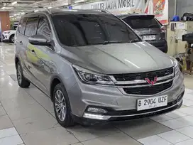Wuling cortez Lux+ sunroof captain seat 2021 abu