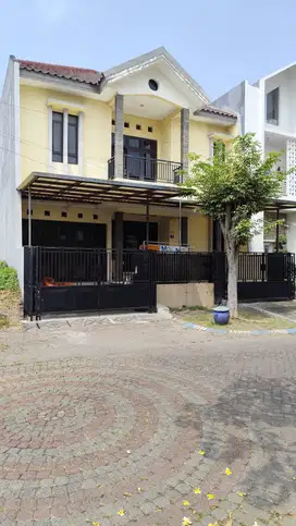 Semi Furnish Rumah 2 Lantai Second Pinus Asri, Lidah Harapan