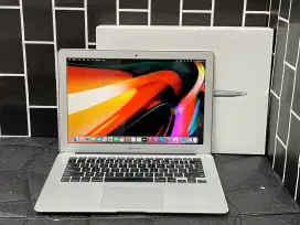 Macbook Air ( 13,3 inch, Early 2014 ) fullset