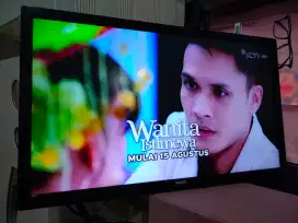LED TV Philips 22 inch + STB Zyrex