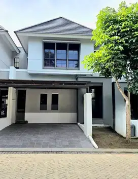 RUMAH OAKWOOD SEMI FURNISH dkt Royal Residence Dian Istana Graha