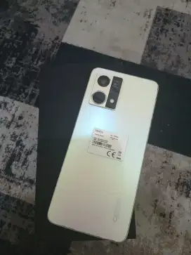 Oppo Reno 8 Gold
