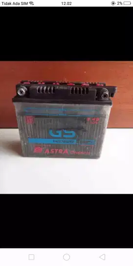 Aki motor merek gs