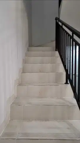 rumah mewah murah di Ciracas Jakarta Timur