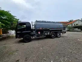 Tronton Isuzu 240ps Tangki ex Solar
