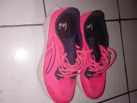 Sepatu running Specs cloudblazer original