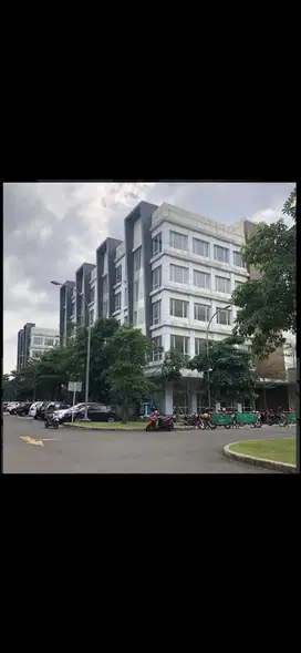 Dijual Kantor 5 Lantai dengan fasilitas Lif Karyawan