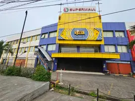 Gedung Mall 3 Lantai di Jantung Kota Karawang Barat Cocok untuk Mall,