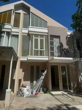 Rumah 2 Lantai Baru SHM di Zimbali Costa Belum Pernah Di Tempati