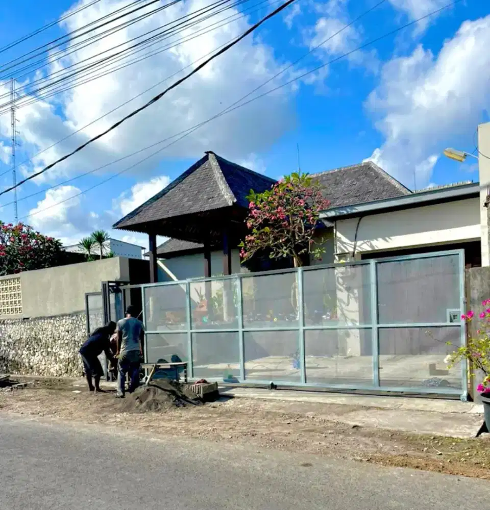 Villa Mewah Full Furnish ada Kolam Renang di Kuta Badung Bali