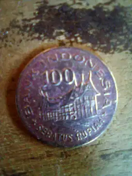 Dijual koin 100 rupiah
