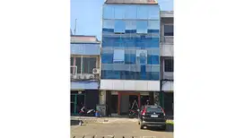 Ruko Gading Kirana Timur, Kelapa Gading. Dalam kompleks / tidak hadap
