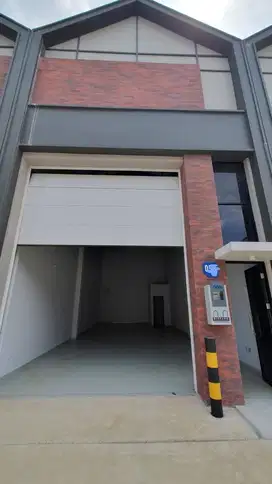 Disewakan Gudang Bizpark Pik 2 Uk 6x20 Siap Huni New