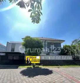DIJUAL RUMAH MEGAH DI CHOFA WIYUNG SURABAYA