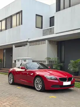 Bmw Z4 Cabriolet 2.3 Red on Ivory 2010 VeryWell Maintained