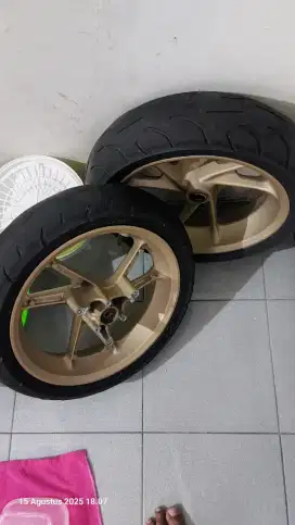 Velg nmax old copotan 1 set ama ban dan piringan