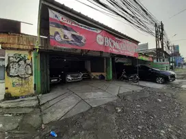 Di jual tanah beserta bangunan di pinggir jalan raya tajur