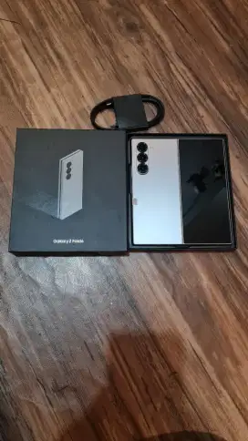 Samsung galaxy Z fold 6 12/256gb sein second