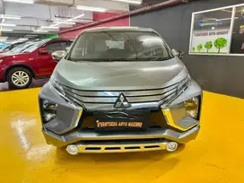 XPANDER ULTIMATE 2019 ABU-ABU