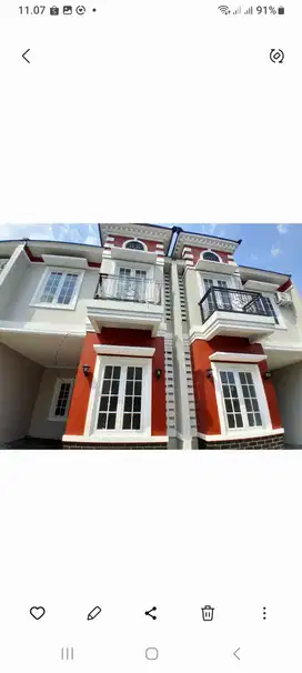 Rumah Clasik Strategis Di Depok