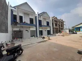 Rumah townhouse mewah siap huni lokasi premium depan Mabes TNI