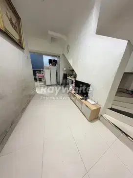 Rumah Murah 2 Lantai Siap Huni Graha Raya dekat Transpark Bintaro