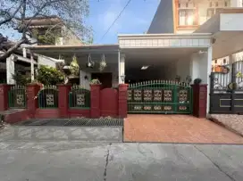 Rumah siap huni jual cepat bu Jatisari Jakasampurna Bekasi Barat