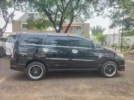 Toyota Kijang Innova 2015 Bensin
