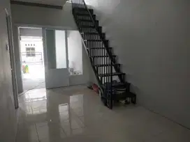 Di Sewakan Rumah 2 Lantai dekat AEON BSD