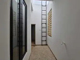 Dijual rumah baru Design Classic Modern 2 lantai di Cipinang
