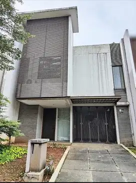 Rumah Standar Dan Siap Huni, Tenggara, di Cluster The Green Bsd City