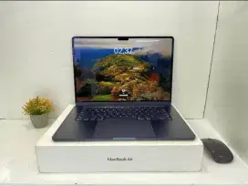 MACBOOK AIR M2 15 2023
RAM 16 SSD 1TB 
CC 132 NORMAL
OS SQUOIA
EX IBOX