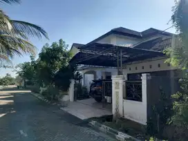 Rumah Mewah 2 Lantai – Lokasi Strategis, Fasilitas Lengkap