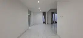 DIJUAL RUMAH MURAH DAN SIAP HUNI 2 LANTAI DI CLUSTER DEPAN KOTA WISATA