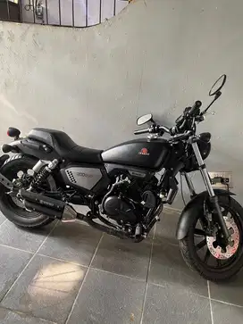 Jual benelli evo200 thn 2022 km 2100