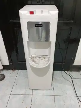 Dispenser sharp galon bawah