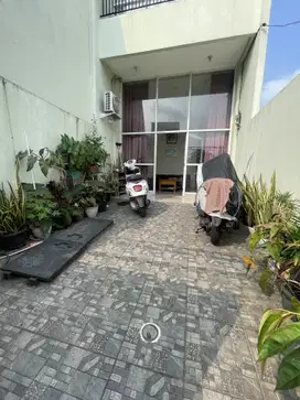 Di jual rumah kepa duri 3 1/2 Lt akses 2 mobil lega