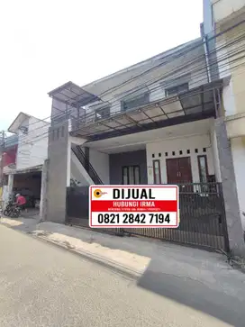 Di jual rumah kostan bagus 2.5 lantai dekat Polman Dago Bandung
