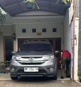 JUAL MOBIL HONDA BR-V PRESTIGE A/T