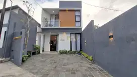 RUMAH 2 LANTAI, SIAP HUNI, 11 MENIT KE KAMPUS UII JOGJA
