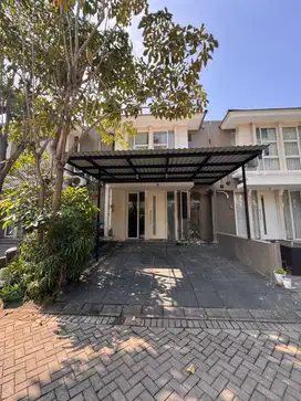 DIJual Rumah Greenlake Citraland  Full bangunan, AC, Kanopi, Gorden