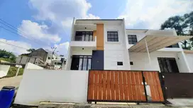 Rumah Siap Huni area Jatihandap Lokasi Strategis