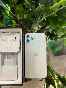 iphone 11 pro 512gb ada harganya baru lah