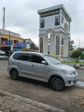 Daihatsu Xenia Xi 2010