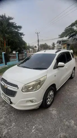 Chevrolet spin ltz At 2013