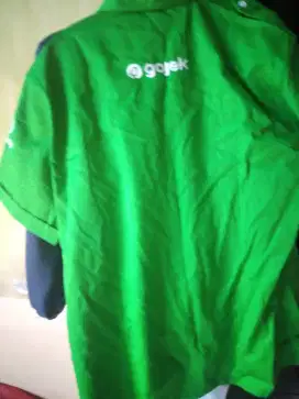 Kemeja gojek Size L.Msh Kece .Nego