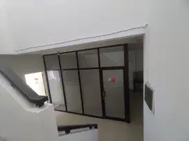 RUKO MURAH 3 LANTAI DI JALAN BOULEVARD HARAPAN INDAH BEKASI